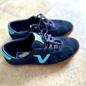 Womens/Mens Vans Sport Low Cut Sneakers